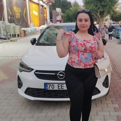 birkucukisra's profile picture. 🇹🇷🇩🇪
ADALET ⚖️ 1/2 
Şaka adı altında yapılan tüm mobbing (bezdiri )leri ortaya çıkarmak isteyen part time SAVAŞÇI🛒🧸