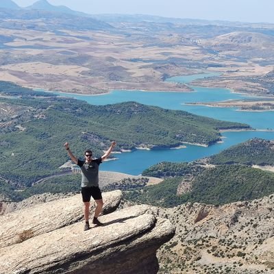 Apasionado de la informática y de los nuevos descubrimientos tecnológicos.
Intento de senderista, cofrade y más.
Siempre buscando el bien para los demás
MT 7,8