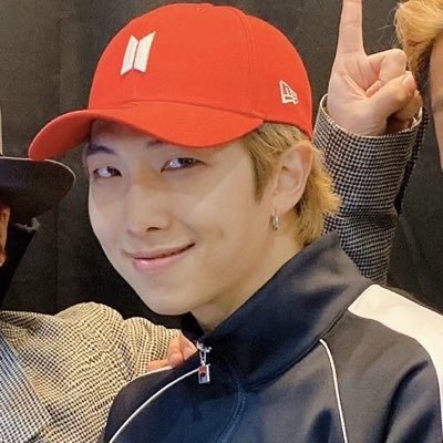 byebyejoon's profile picture. call me if you get lost!