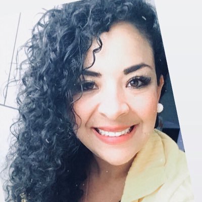 DeniseL98248206's profile picture. Eu desperto os meus segredos... Assim como descubro os meus desejos🎶