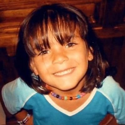 ♡ Eu a any e o josh ver o pôr do sol
♡ now united my Love ❤
☆ Eu a Diarra e o lamar ouvindo set free
♡ fã clube