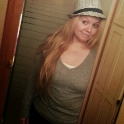 Joie11lynn's profile picture. 