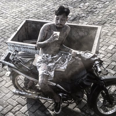 sickbons's profile picture. Kosong kayak otaknye