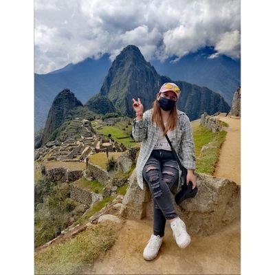 🎓 Administración Turística 
🏫 Cenfotur ✈ 
♥ 25 años 👸  
📍Lima - Perú