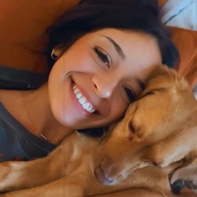 vanessaarieno_'s profile picture. just buy me a coffee