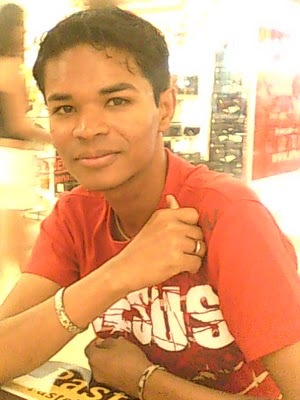 Eu sou, tudo aquilo que a Bíblia diz que Eu Sou... entra ai e veja como sou Feliz... http://t.co/0jOS5Vtk1h