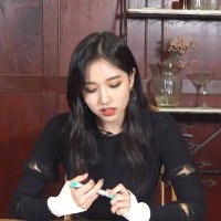 susan (@nyeinhs) 's Twitter Profile