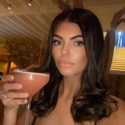 LouiseCurrie15's profile picture. 