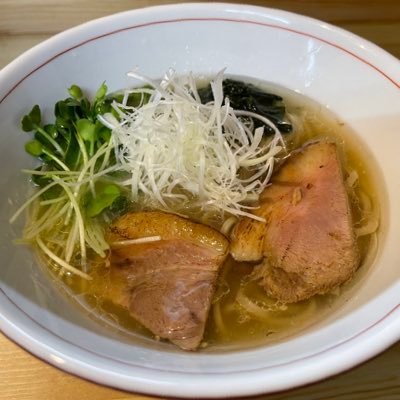 グルメ好きが高じて、料理を始めました♪ 頑張りますのでフォローよろしくお願い致します♪ ぶらりグルメ旅、食べ物限定ツアーなどに出掛けたりします♪
#おうちごはん #料理好きな人と繋がりたい
#グルメ旅 #ぶらり旅 #グルメ好きな人と繋がりたい