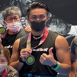 yatarotokoton's profile picture. 簿財消固済。これは、がまん◯で双子を授かり、できちゃった結婚をした中年のサクセスストーリーです🫶男女の双子ちゃん元気に爆誕！パパ活頑張る！パパ活系やったろう爆誕！