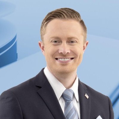 DeronMolen's profile picture. News anchor. Runner. Texan. Proud @OakridgeOwls and @KDREpsilon alum.