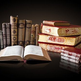 English Literature & Theatre Studies Graduate
I love reading dusty old tomes. Enjoy building my
library of antique short story anthologies. Fan of audiobooks!!!