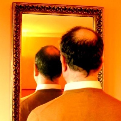 A thrilling play by about creativity, mental health, and memory | Migrant-led team 🇷🇴🇺🇸🇧🇬🇮🇸🇫🇷 directed by @LydiaBParker | 2-13 Nov @ORLTheatre | 🎟⤵️