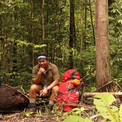 Anak kampung yang dulunya peduli Karst, Hutan dan Pesisir namun saat ini belajar berdemokrasi di Jakarta