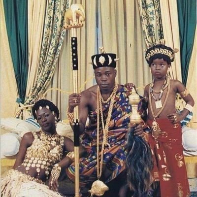 History & Culture of the Akan people 🇬🇭🇨🇮🇹🇬🇧🇯 | Bilingual account 🇨🇵🇬🇧 | @akyeShi_ & @cisi_bey (for the translation + DeepL)