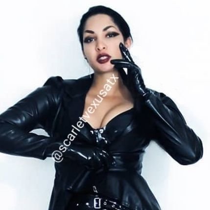 The photography of Austin Dominatrix @ScarletatxDomme. 🚫 Messeges / DM's aren't read
Website: https://t.co/rNjxOOvoPO