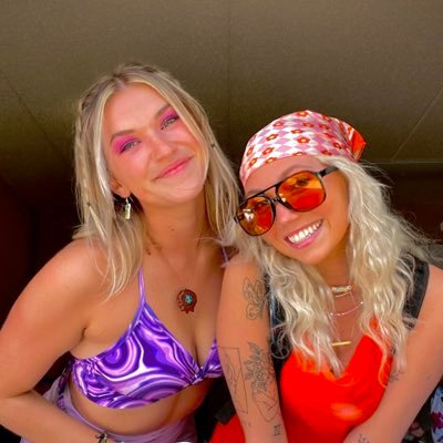 jenna_louisee's profile picture. 