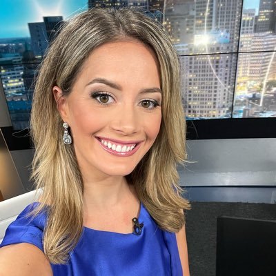 Traffic anchor for @wxyzdetroit 🚗🚛🚙 | #earlyriser on the morning show☀️ | Pure Michigan girl✋🏼 | Story idea?💡📝 email ali.hoxie@wxyz.com or DM me here!