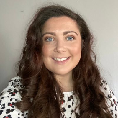 MissEBoyle's profile picture. Trainee English Teacher 📝