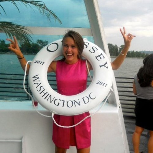 Kt_sutt's profile picture. An a-minus is an asian f.