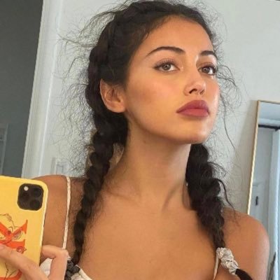 ttim0l's profile picture. الشُوق دايم فالحنايا مقرّه.