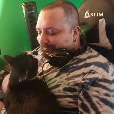 AiloneHS's profile picture. Author/écrivain, Ex-Hearthstone manager. 34, He/Him.