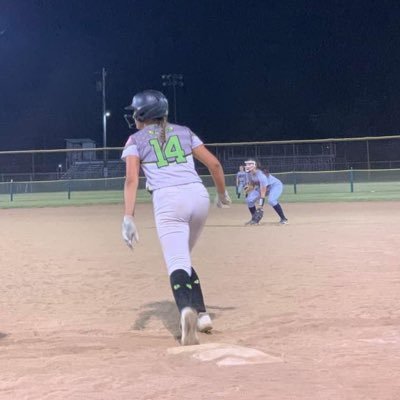 ahs 23' • intruders 16u • (P/3B) varsity softball