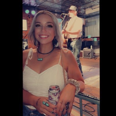I’m just a girl who loves red dirt music.