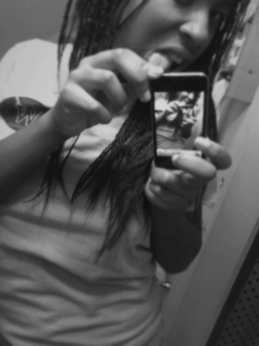 Follow Me (: & I Follow Youuu Back . !