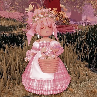 aloha_preppy's profile picture. Hii | I play roblox royale high | I love music | I also love drawing on procreate | Favorite youtuber: ItsSeina | Minor