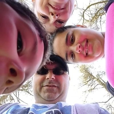 bca0281's profile picture. I'm a live