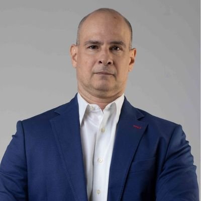 Abogado de OCMLegal. Creo en la Educación, el libre pensamiento y la Democracia.