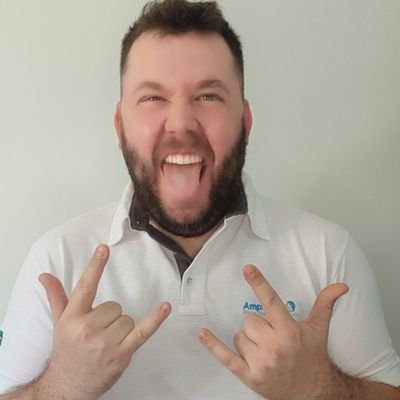 Engenheiro;
Ultra-Sincero;
Destruidor de Motores CC;
Gamer Noob;
Piloto nas horas vagas;