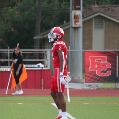 6’0 175 DB,WR, Track and Field 3.5 GPA https://t.co/hQDUPzQ7lE