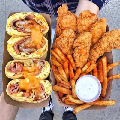 I share new food finds/ delicious looking foods. 😋 Massive foodie🥞🍟🌮🍣