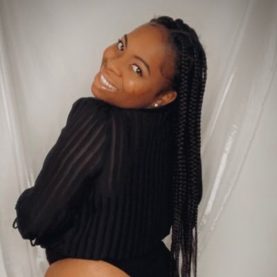 LoveStarrLa's profile picture. I do what I want, pair it w/ minding my business & accentuate it w/ being myself unapologetically! Forward moving with God at the helm 💋🖤♊️