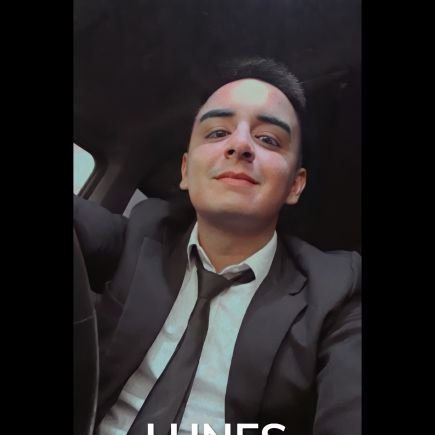 Un día a la vez 💪🏼 //
Abogado //
Notario //
Me gustan los Pitbulls