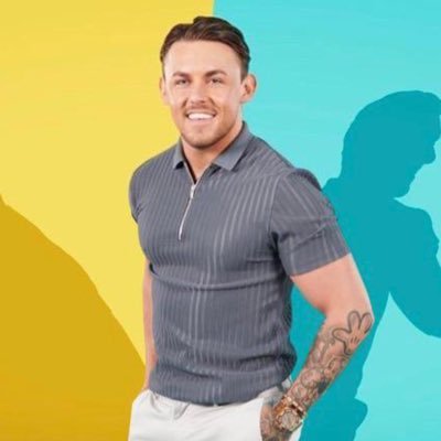 Official Account #ReadyToMingle 2021 @Itv2 💰🍯 CHESHIRE / LIVERPOOL Instagram @MacauleyCurran📍🇬🇧 @macmaisonofficial