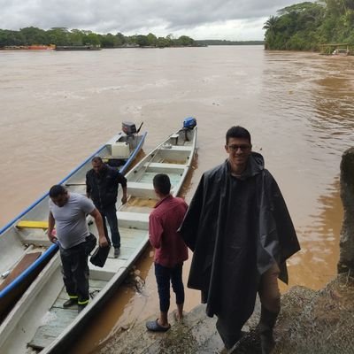 Ing. Ambiental, docente, estudiante, apoyando a la gente del común en sus justas luchas.