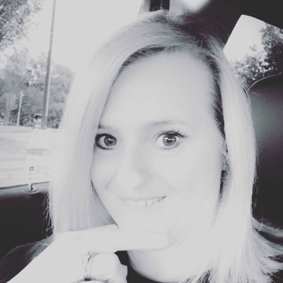 Mom of 2, Lauren and Zack and grand-mom of 4 beautiful girls, Mackenzie, Camryn, Emma and Anastasia ❤️Loving life and living it to the fullest!