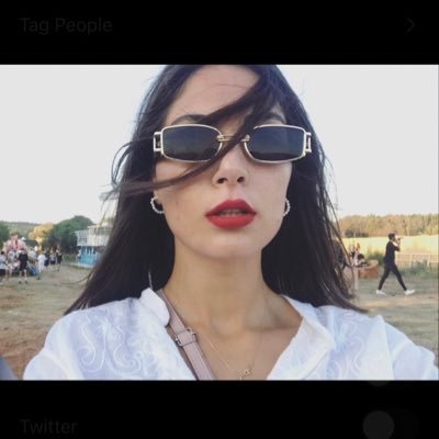 gizemlibirsey's profile picture. dosta düşmana açık profil