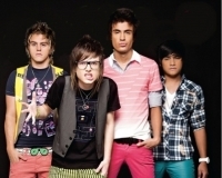 fc dedicado a banda restart ,
Donas:@inebletavel e @inotizas , follow-me .
Criiado no dia 11 de junho de 2011 :)
