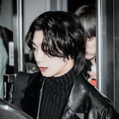 min_y025's profile picture. 🐻🐶🐹🐢🐝🐱