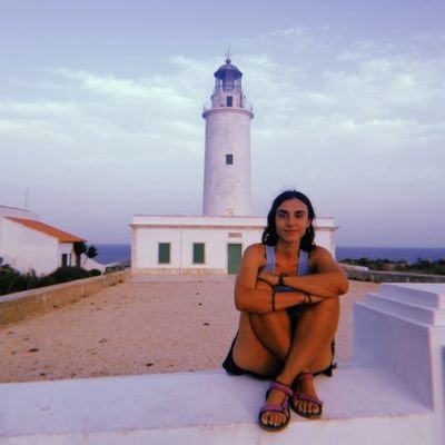 ariadnaguell's profile picture. Prioritza el que t'omple