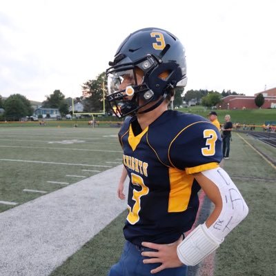 CLASS OF 2023/ QB / YORK PA / 3.9 GPA / 4.8 40 / 6’ 0”/ 155 lbs/