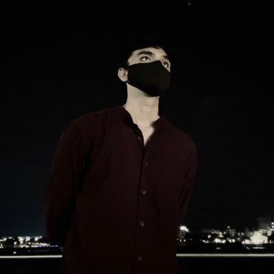 SeanzP's profile picture. don’t look at me