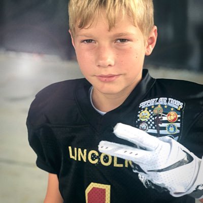 God☝🏼|| @LCSTulsa_FB 🏈: ATH (2X INFC 🏆) || @sooner7v7 || Cheetah Track 🐆: Junior Olympian 4x100 & LJ (Top 50 LJ 🇺🇸) c/o 2028