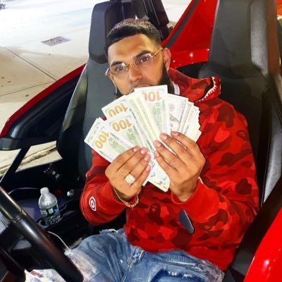 DREAM BIG 🔴WORK HARD 🔴STAY HUMBLE Follow me on INSTAGRAM @paperchasee_ ❗️❗️