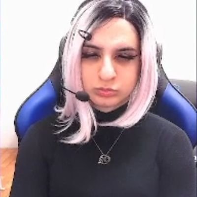 Hello, I am Frost, gamer, streamer, c(r)o(s)splayer, gothic, your typical vampire (He/Him, She/Her, They/Them) genderfluid
