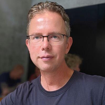 MichielVanh's profile picture. Likes drumming, reading, computers, music.